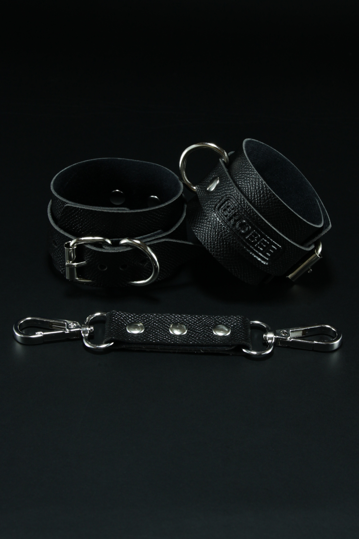 Erobee Fantazi Kelepçe | BDSM Cuff Vegan Deri Origin Serisi - Siyah Erobee Fantazi Kelepçe | BDSM Cuff Vegan Deri Origin Serisi - Siyah