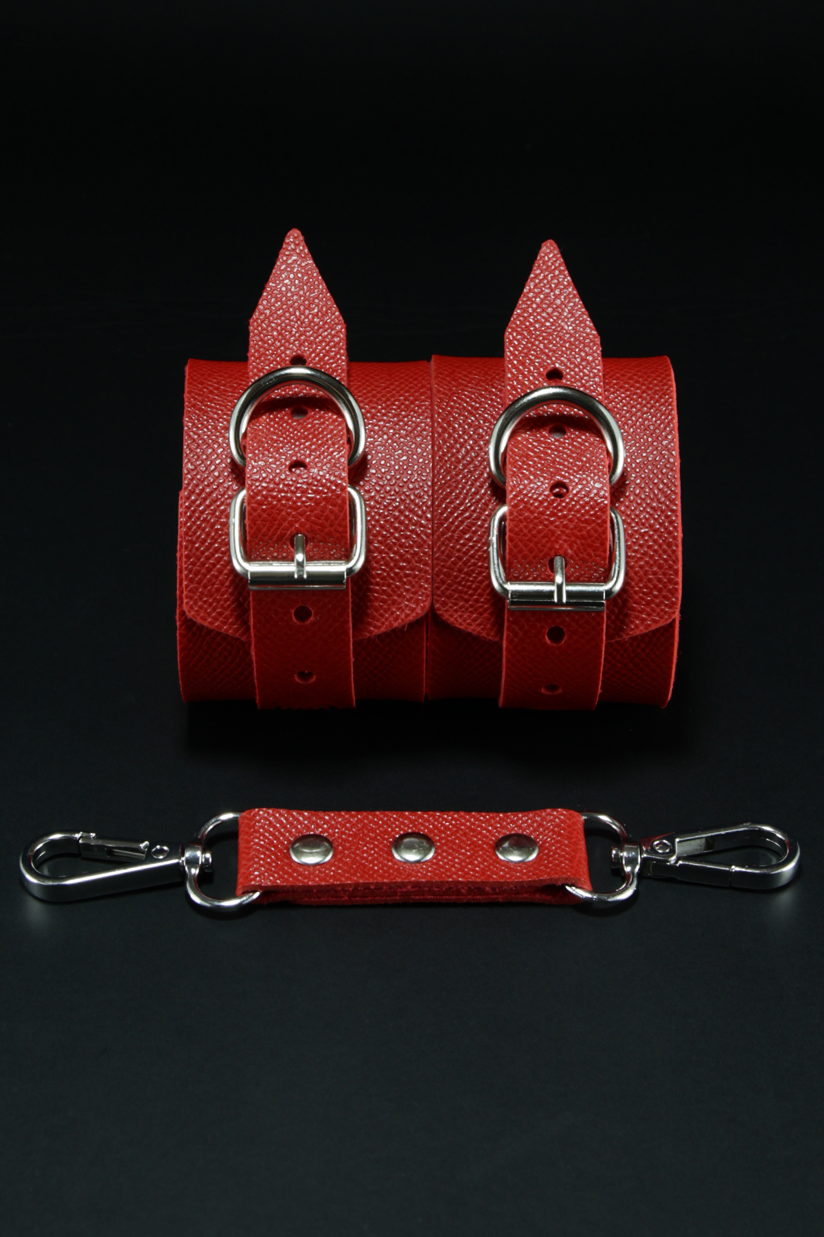 Erobee Fantazi Ayak Kelepçesi | Bondage Cuff Vegan Deri Origin Serisi - Kırmızı 