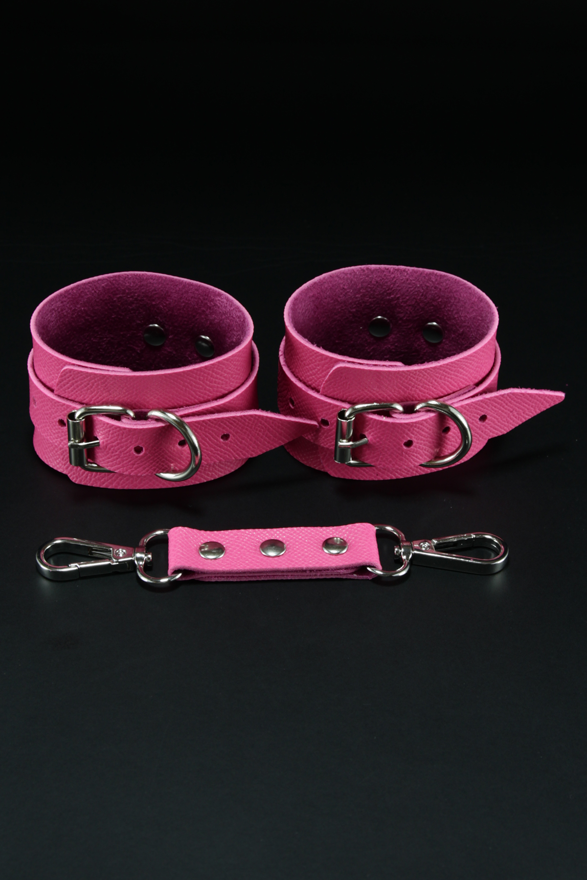 Erobee Ayak Kelepçesi | BDSM Ankle Cuff Premium Vegan Deri Origin Serisi - Fuşya Erobee Ayak Kelepçesi | BDSM Ankle Cuff Premium Vegan Deri Origin Serisi - Fuşya