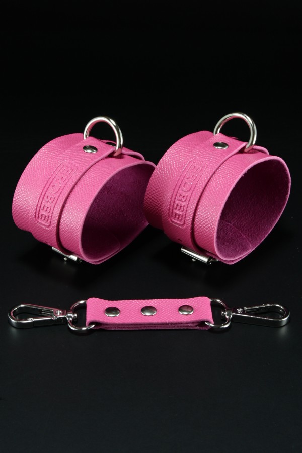 Erobee Ayak Kelepçesi | BDSM Ankle Cuff Premium Vegan Deri Origin Serisi - Fuşya Erobee Ayak Kelepçesi | BDSM Ankle Cuff Premium Vegan Deri Origin Serisi - Fuşya