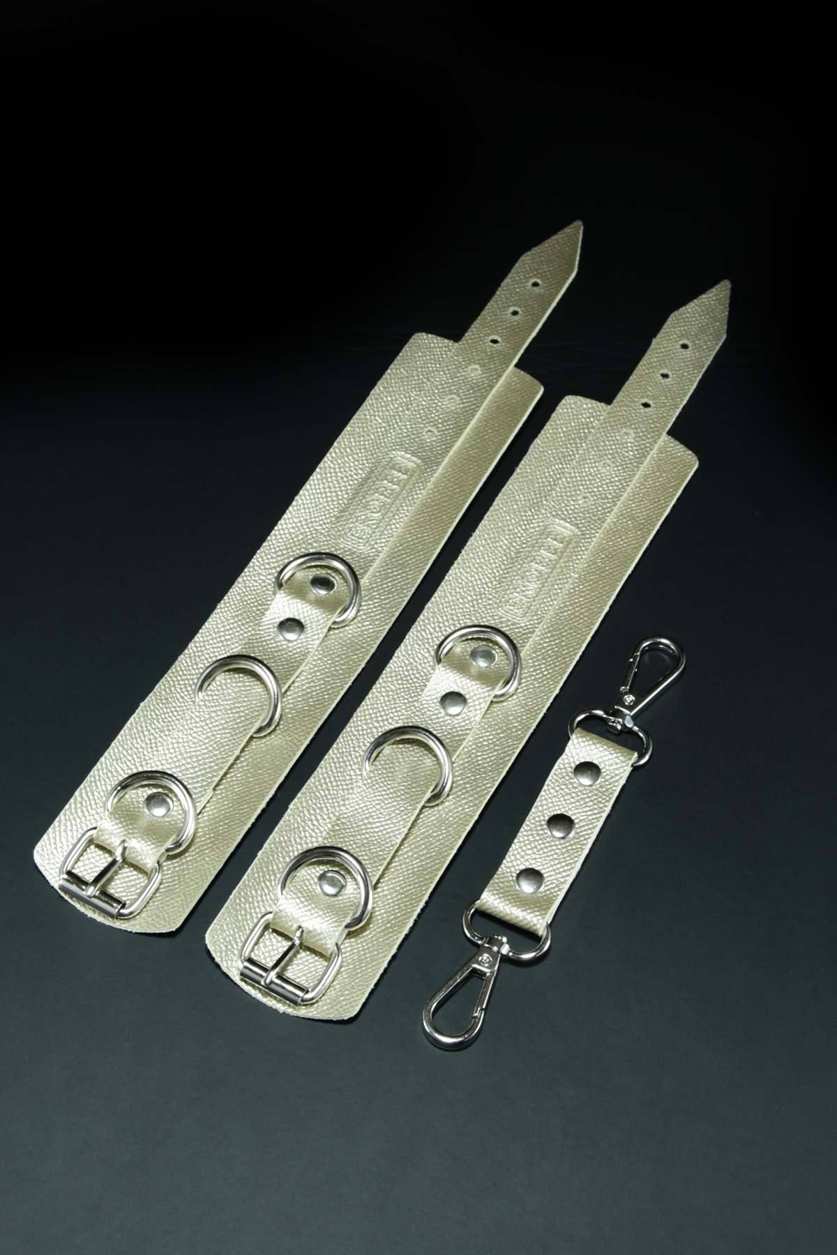 Erobee BDSM Ayak Kelepçesi | Ankle Cuff Premium Vegan Deri Origin Serisi - Gold Erobee BDSM Ayak Kelepçesi | Ankle Cuff Premium Vegan Deri Origin Serisi - Gold