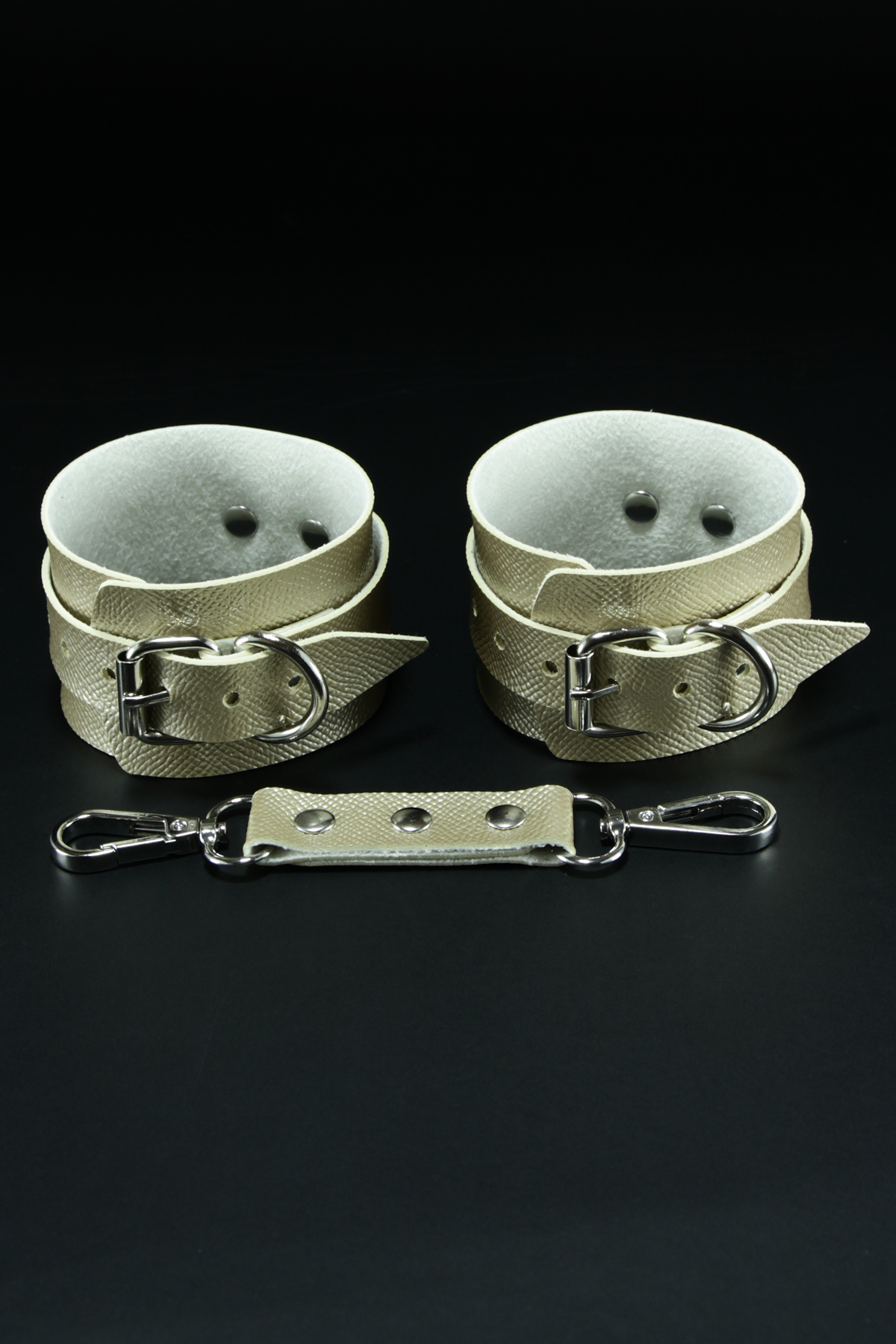 Erobee BDSM Ayak Kelepçesi | Ankle Cuff Premium Vegan Deri Origin Serisi - Gold Erobee BDSM Ayak Kelepçesi | Ankle Cuff Premium Vegan Deri Origin Serisi - Gold