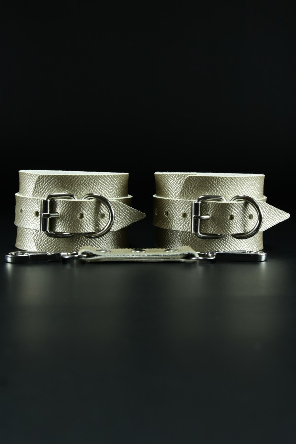 Erobee BDSM Ayak Kelepçesi | Ankle Cuff Premium Vegan Deri Origin Serisi - Gold Erobee BDSM Ayak Kelepçesi | Ankle Cuff Premium Vegan Deri Origin Serisi - Gold