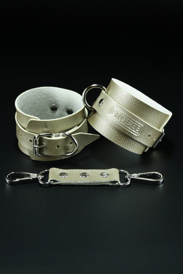 Erobee BDSM Ayak Kelepçesi | Ankle Cuff Premium Vegan Deri Origin Serisi - Gold Erobee BDSM Ayak Kelepçesi | Ankle Cuff Premium Vegan Deri Origin Serisi - Gold