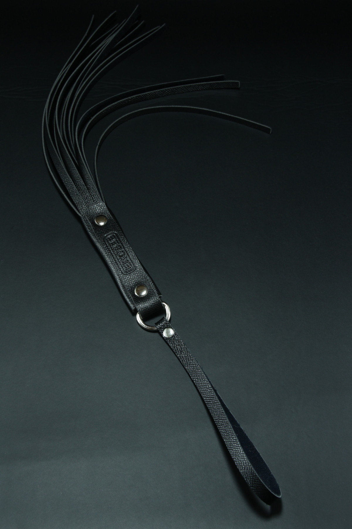 Erobee Fantazi Kırbaç | Vajinal Flogger Premium Vegan Deri Origin Serisi - Siyah Erobee Fantazi Kırbaç | Vajinal Flogger Premium Vegan Deri Origin Serisi - Siyah