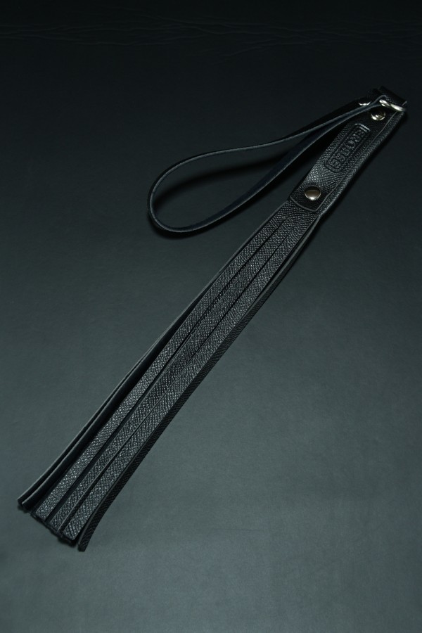 Erobee Fantazi Kırbaç | Vajinal Flogger Premium Vegan Deri Origin Serisi - Siyah Erobee Fantazi Kırbaç | Vajinal Flogger Premium Vegan Deri Origin Serisi - Siyah