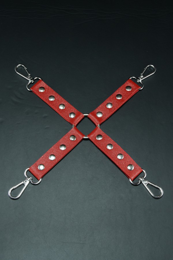 Erobee Çapraz Bağlantı Aparatı | Bondage Ekipmanı Premium Vegan Deri Origin Serisi - Kırmızı Erobee Çapraz Bağlantı Aparatı | Bondage Ekipmanı Premium Vegan Deri Origin Serisi - Kırmızı