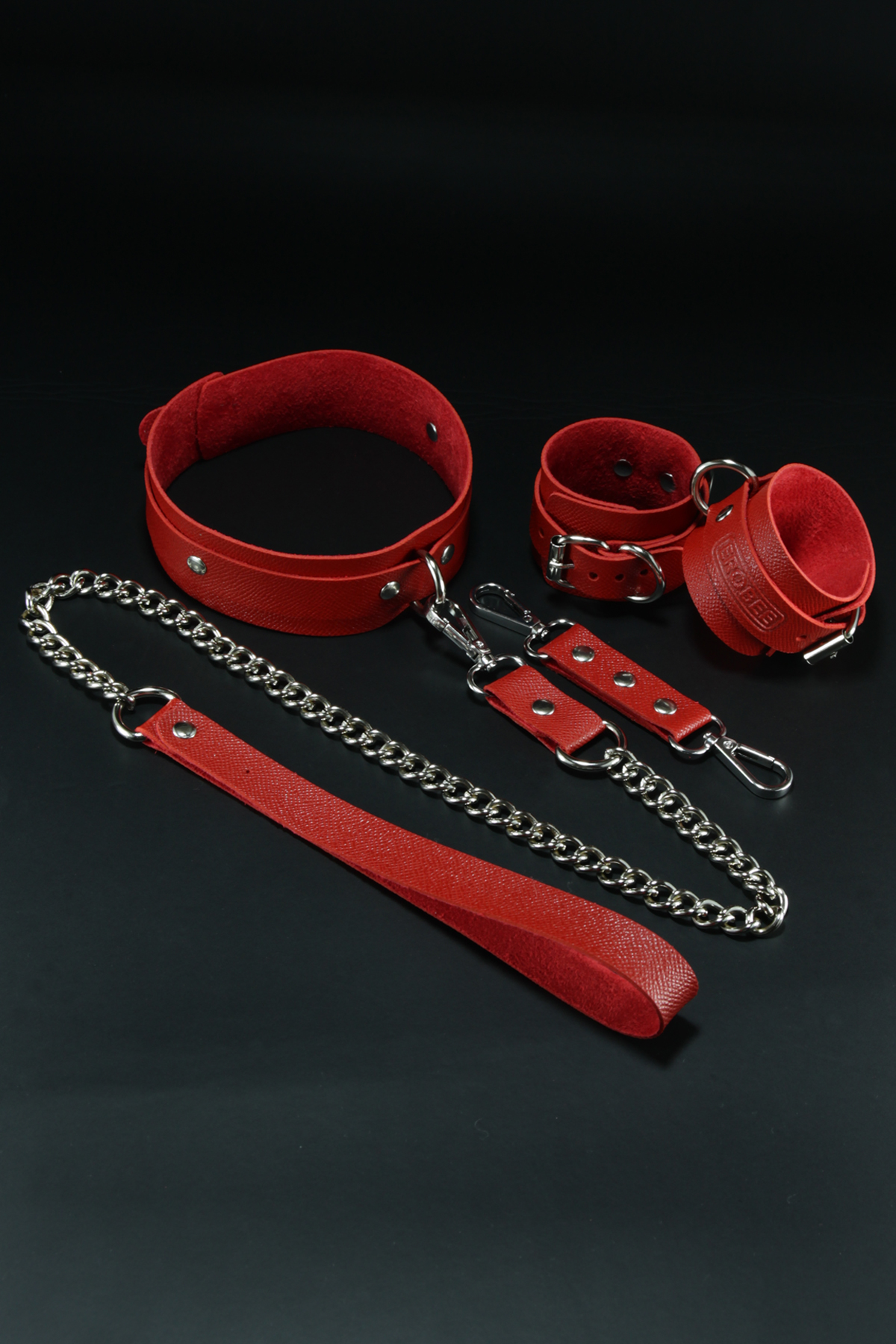 Erobee Fantazi Kelepçe & BDSM Tasma İkili Set | Premium Suni Deri Origin Serisi - Kırmızı Erobee Fantazi Kelepçe & BDSM Tasma İkili Set | Premium Suni Deri Origin Serisi - Kırmızı