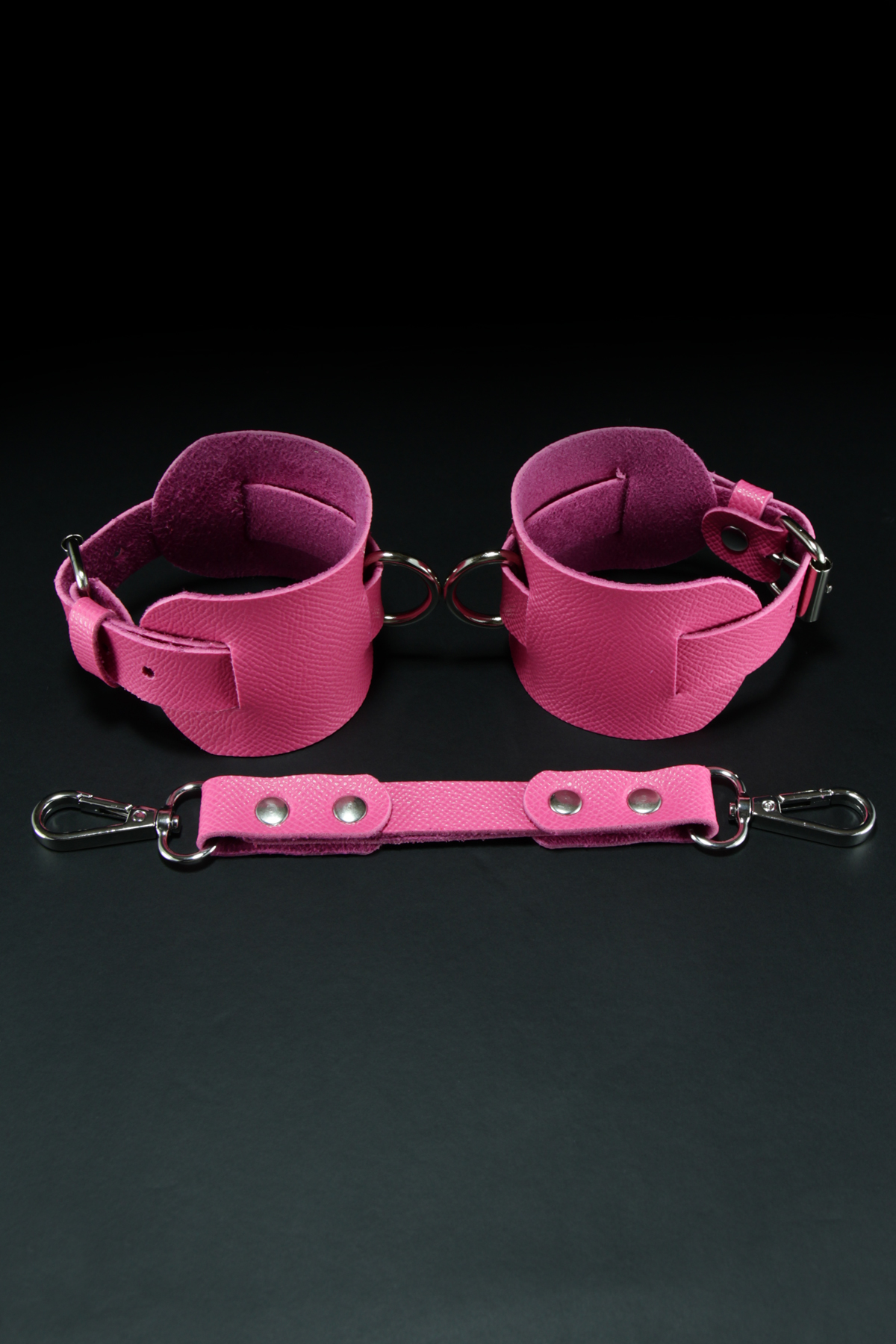 Erobee Fantazi Ayak Kelepçesi | Özel Tasarım BDSM Cuff Vegan Deri Between Serisi - Fuşya