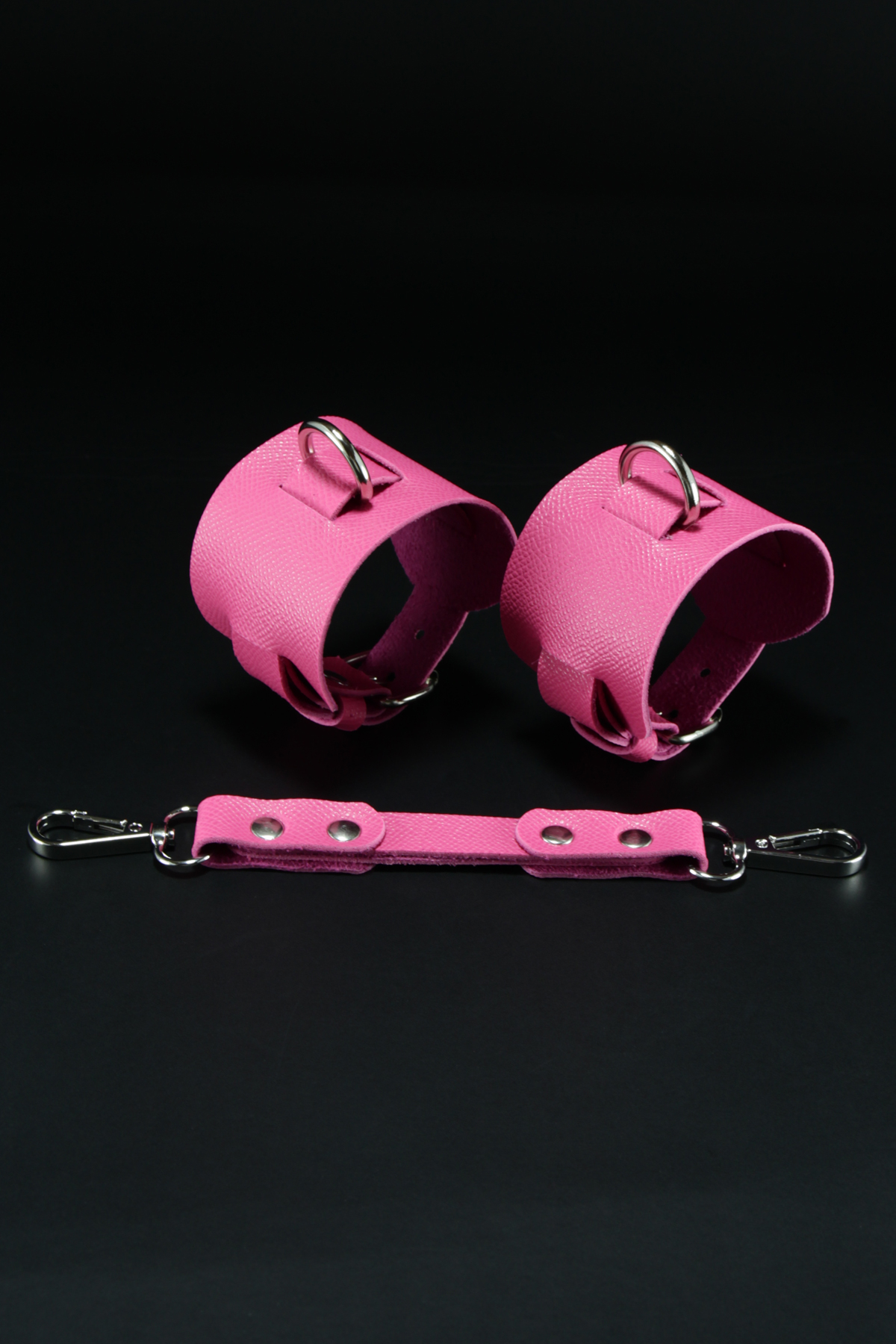 Erobee Fantazi Ayak Kelepçesi | Özel Tasarım BDSM Cuff Vegan Deri Between Serisi - Fuşya