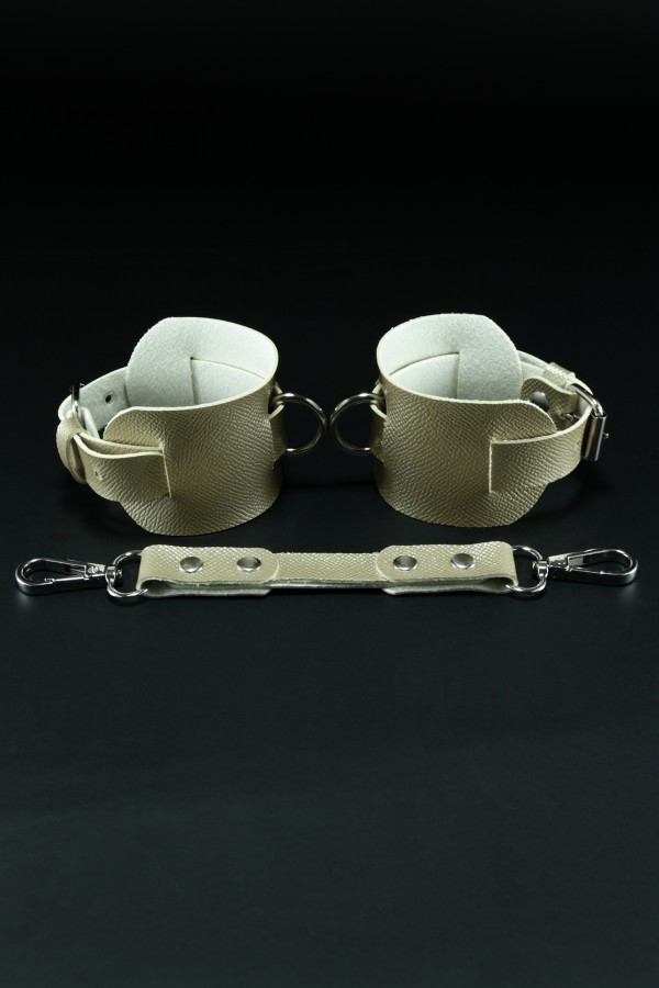 Erobee Fantazi Ayak Kelepçesi | Özel Tasarım BDSM Cuff Vegan Deri Between Serisi - Gold