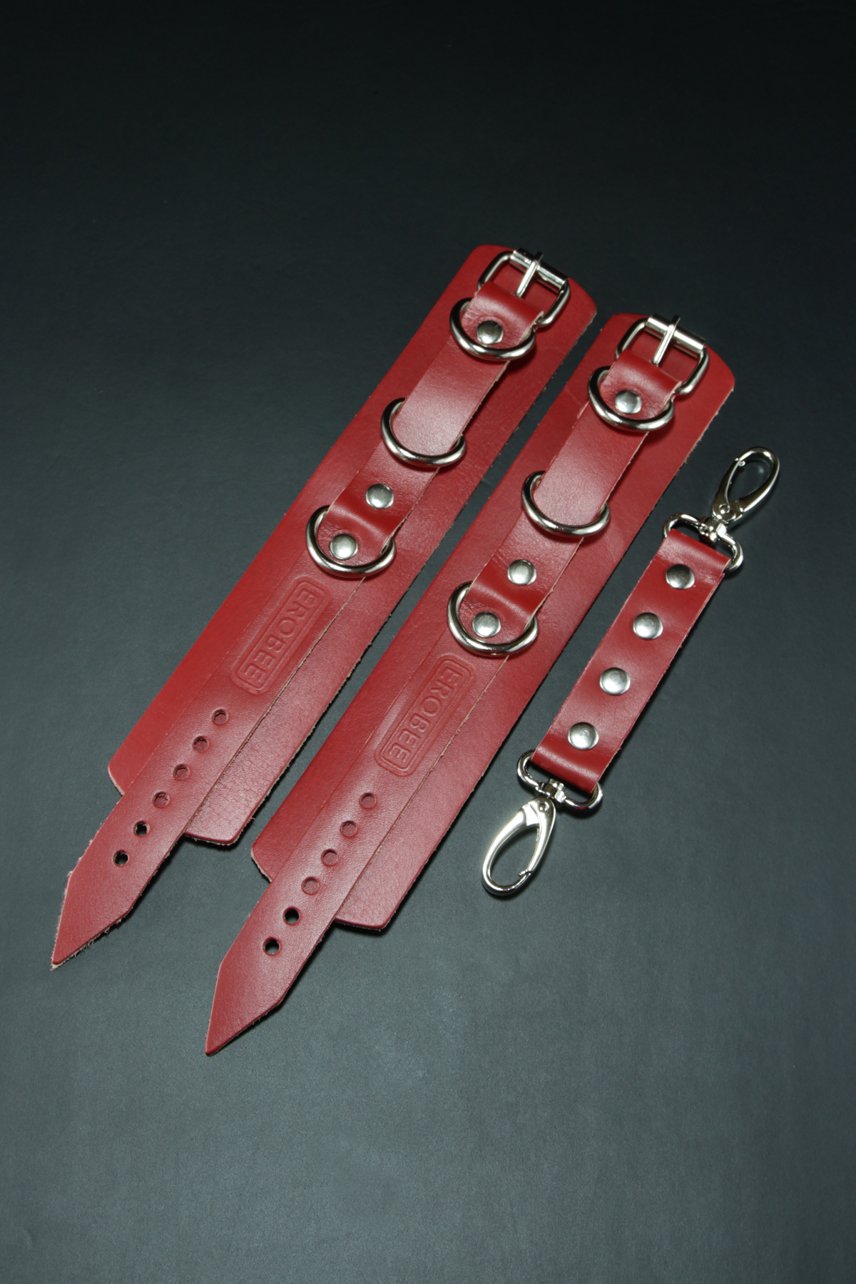 Erobee BDSM Set 6 Ürün 11 Parça Semi Vegetal Hakiki Deri Origin Optima Serisi - Kırmızı Erobee BDSM Set 6 Ürün 11 Parça Semi Vegetal Hakiki Deri Origin Optima Serisi - Kırmızı