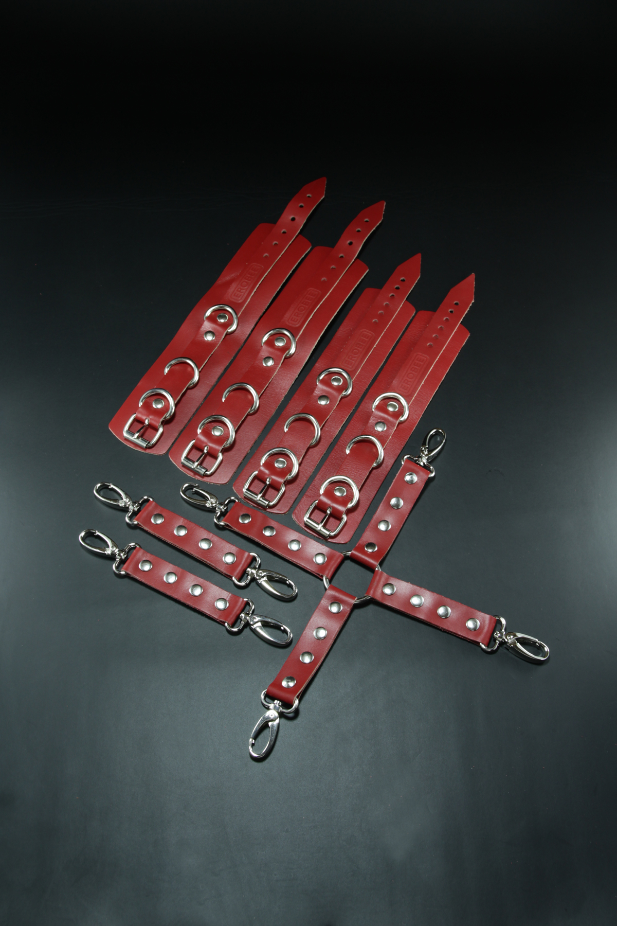 Erobee Hakiki Deri Fantezi El Ayak Kelepçeli Hogtie Seti X Aparatlı BDSM Set Origin Optima Serisi - Kırmızı Erobee Hakiki Deri Fantezi El Ayak Kelepçeli Hogtie Seti X Aparatlı BDSM Set Origin Optima Serisi - Kırmızı