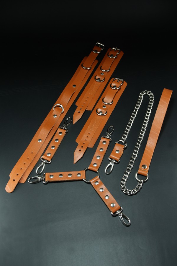 Erobee Hogtie Y Aparatlı Hakiki Deri Fantezi Tasma Kelepçe Seti Origin Optima Serisi - Taba Erobee Hogtie Y Aparatlı Hakiki Deri Fantezi Tasma Kelepçe Seti Origin Optima Serisi - Taba