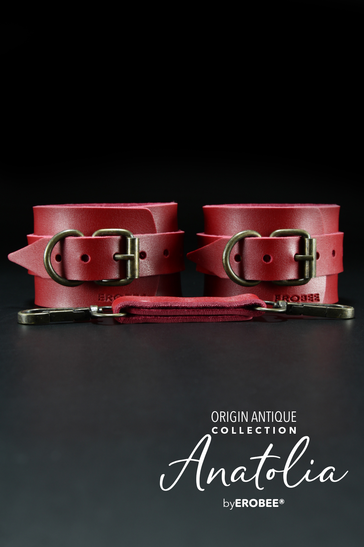 Erobee BDSM Ayak Kelepçesi Antik Metal Aksamlı Premium Vegan Deri Origin Antik Serisi Anatolia - Kırmızı Erobee BDSM Ayak Kelepçesi Antik Metal Aksamlı Premium Vegan Deri Origin Antik Serisi Anatolia - Kırmızı