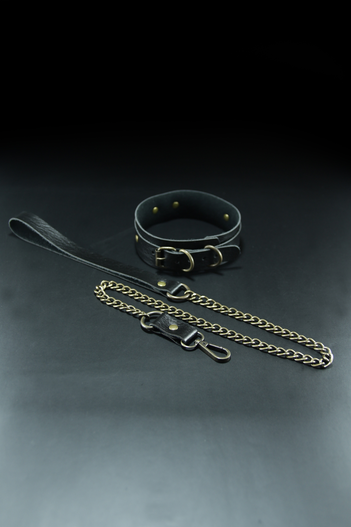 Erobee Antik Metal Aksamlı Premium Vegan Deri BDSM Fantazi Tasması Origin Antik Serisi Giza - Siyah Erobee Antik Metal Aksamlı Premium Vegan Deri BDSM Fantazi Tasması Origin Antik Serisi Giza - Siyah