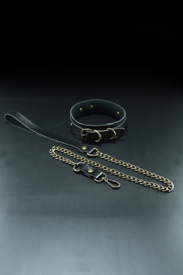 Erobee Antik Metal Aksamlı Premium Vegan Deri BDSM Fantazi Tasması Origin Antik Serisi Giza - Siyah Erobee Antik Metal Aksamlı Premium Vegan Deri BDSM Fantazi Tasması Origin Antik Serisi Giza - Siyah