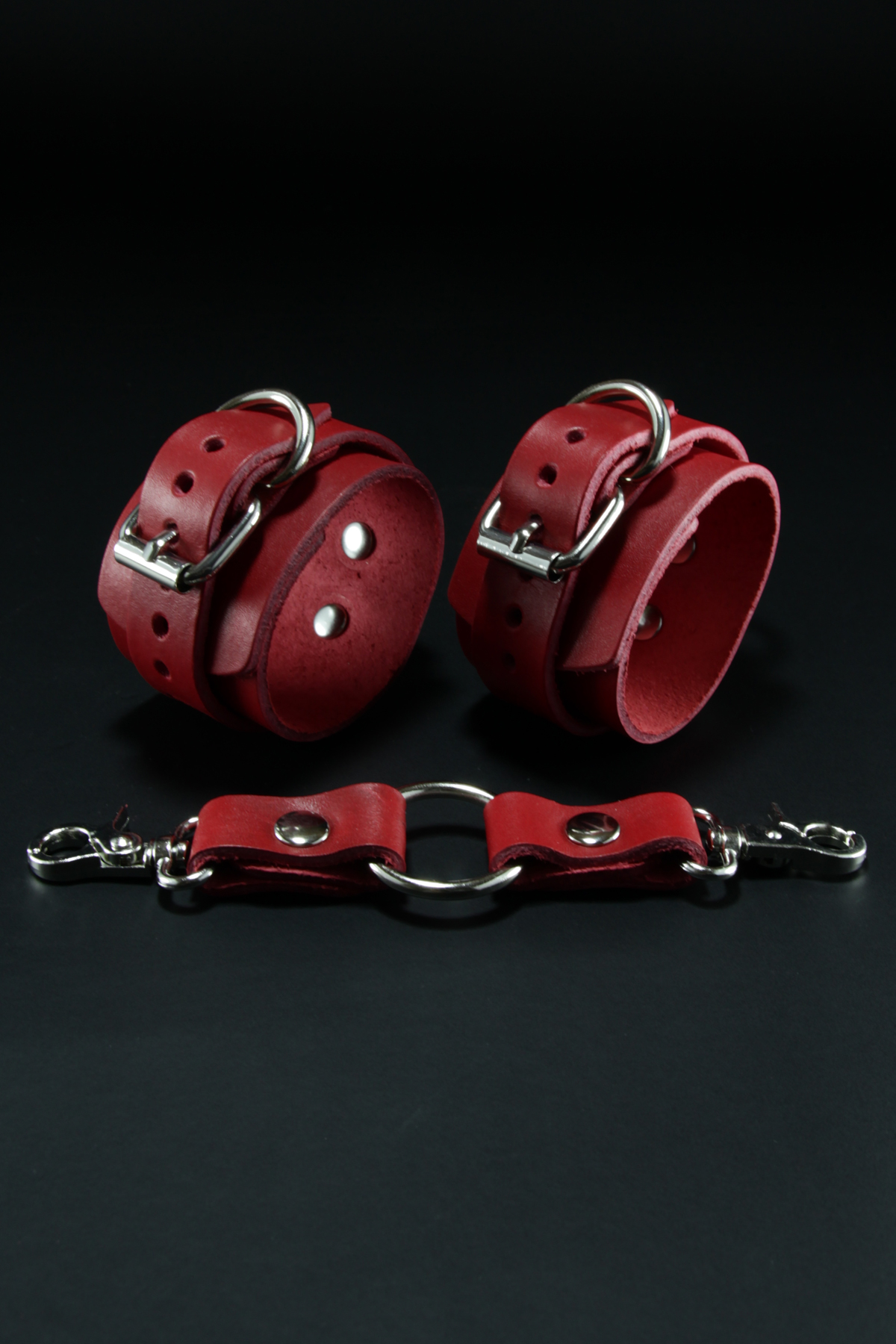 Erobee Hakiki Deri Kelepçe | Profesyonel BDSM Cuff Origin Serisi - Kırmızı Erobee Hakiki Deri Kelepçe | Profesyonel BDSM Cuff Origin Serisi - Kırmızı