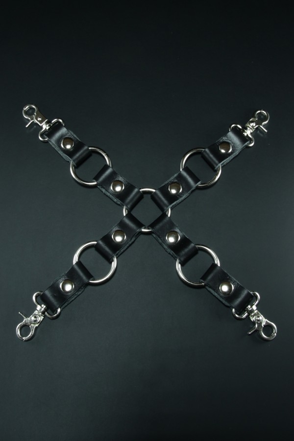 Erobee Hakiki Deri 4 Kollu BDSM Çapraz Bağlantı Aparatı | X Aparat Origin Serisi - Siyah Erobee Hakiki Deri 4 Kollu BDSM Çapraz Bağlantı Aparatı | X Aparat Origin Serisi - Siyah