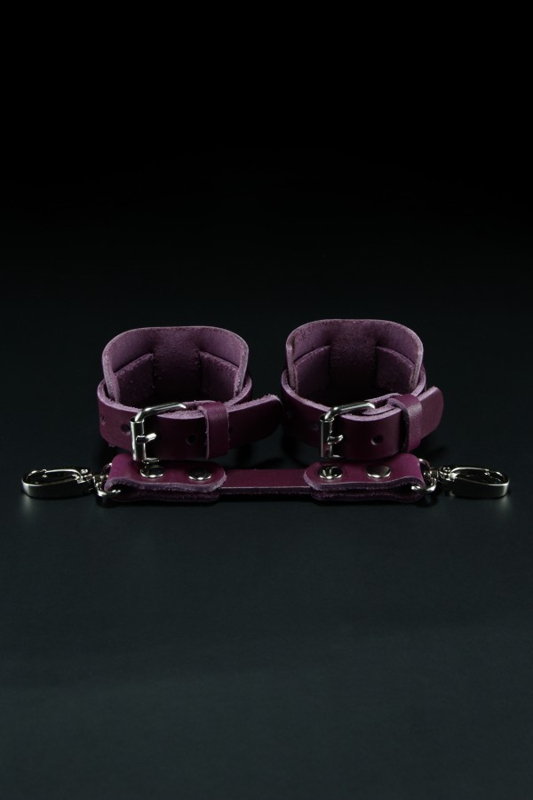 Erobee Hakiki Deri Kelepçe | Özel Tasarım BDSM Cuff Between Serisi - Mor Erobee Hakiki Deri Kelepçe | Özel Tasarım BDSM Cuff Between Serisi - Mor