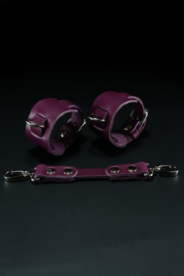 Erobee Hakiki Deri Kelepçe | Özel Tasarım BDSM Cuff Between Serisi - Mor Erobee Hakiki Deri Kelepçe | Özel Tasarım BDSM Cuff Between Serisi - Mor