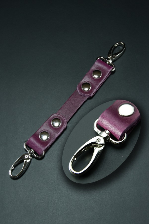 Erobee Hakiki Deri Kelepçe | Özel Tasarım BDSM Cuff Between Serisi - Mor Erobee Hakiki Deri Kelepçe | Özel Tasarım BDSM Cuff Between Serisi - Mor