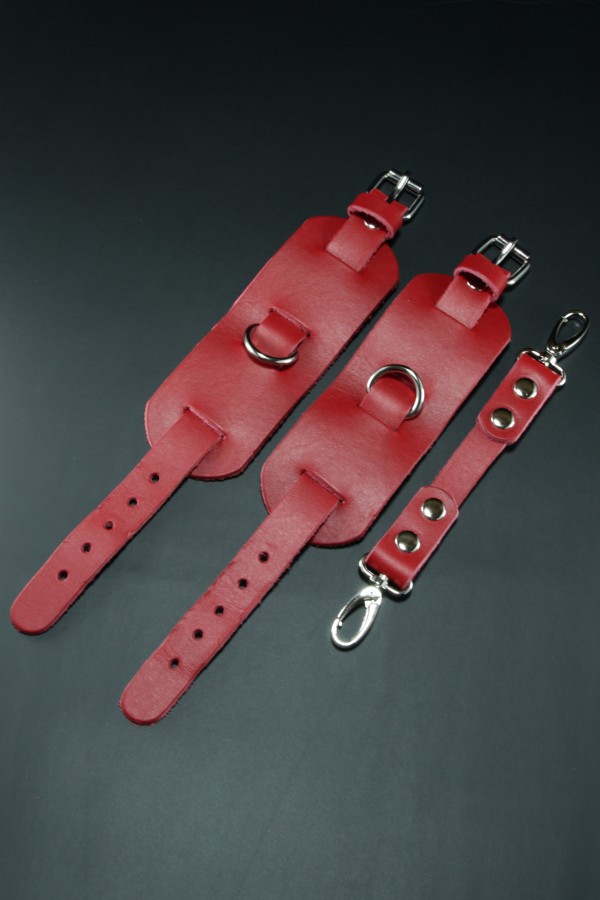 Erobee Hakiki Deri Ayak Kelepçesi | Özel Tasarım Ankle Cuff Between Serisi - Kırmızı Erobee Hakiki Deri Ayak Kelepçesi | Özel Tasarım Ankle Cuff Between Serisi - Kırmızı