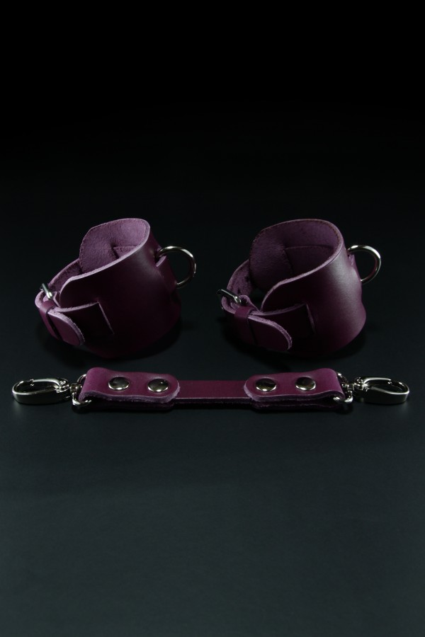 Erobee Hakiki Deri Ayak Kelepçesi | Özel Tasarım Ankle Cuff Between Serisi - Mor Erobee Hakiki Deri Ayak Kelepçesi | Özel Tasarım Ankle Cuff Between Serisi - Mor