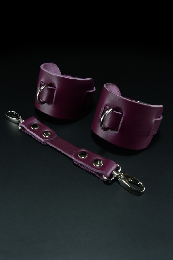 Erobee Hakiki Deri Ayak Kelepçesi | Özel Tasarım Ankle Cuff Between Serisi - Mor Erobee Hakiki Deri Ayak Kelepçesi | Özel Tasarım Ankle Cuff Between Serisi - Mor