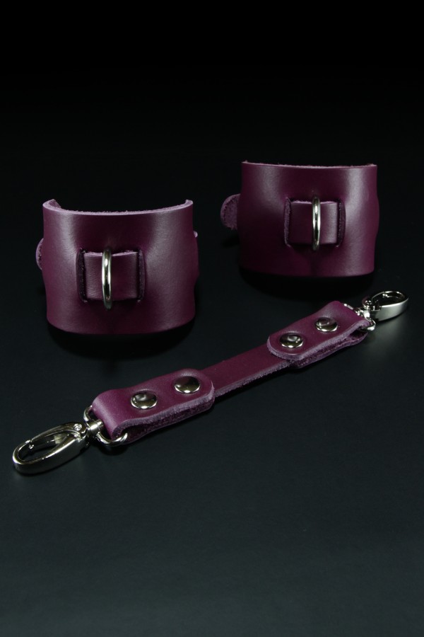 Erobee Hakiki Deri Ayak Kelepçesi | Özel Tasarım Ankle Cuff Between Serisi - Mor Erobee Hakiki Deri Ayak Kelepçesi | Özel Tasarım Ankle Cuff Between Serisi - Mor