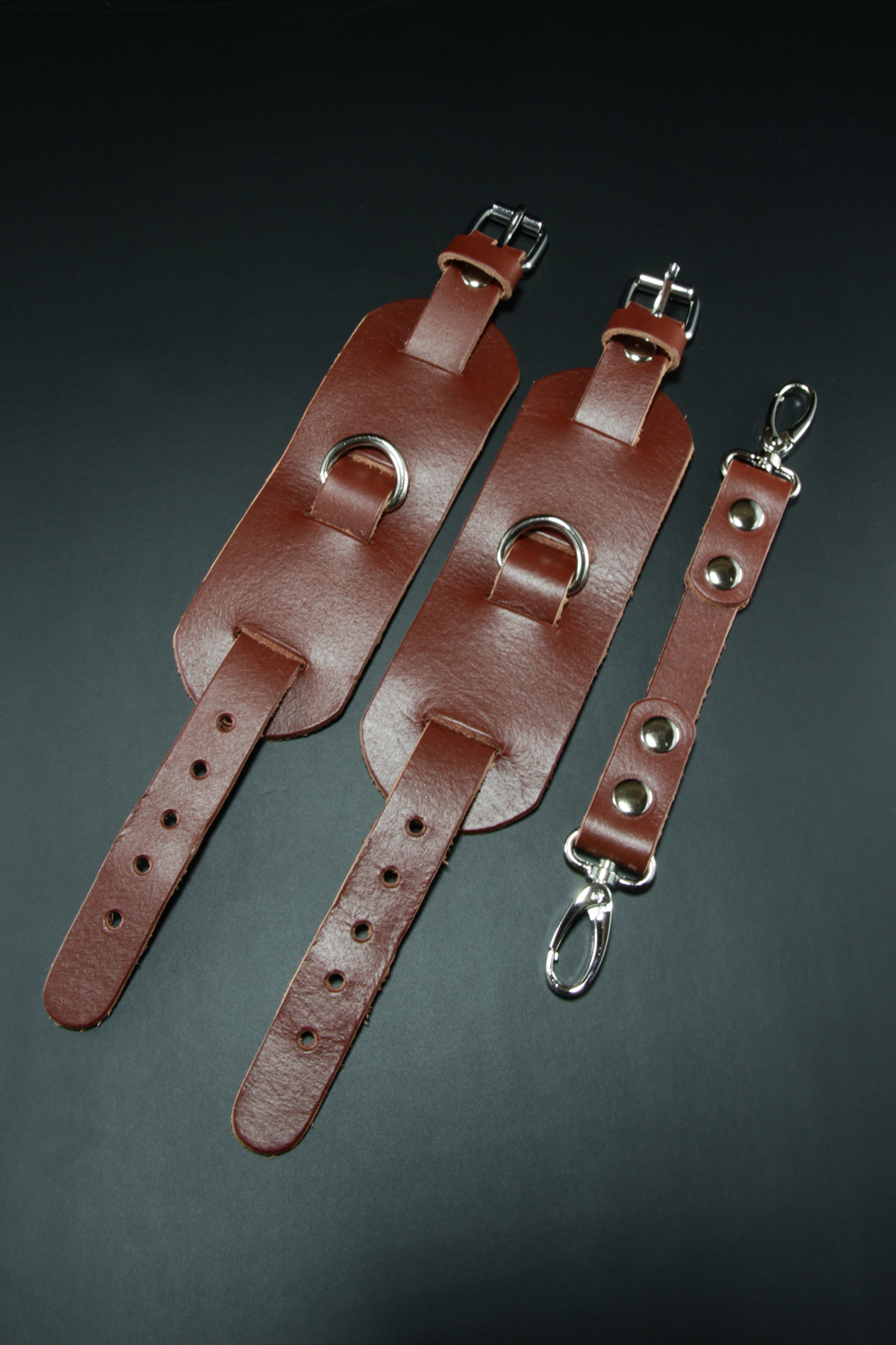 Erobee Hakiki Deri Ayak Kelepçesi | Özel Tasarım Ankle Cuff Between Serisi - Taba Erobee Hakiki Deri Ayak Kelepçesi | Özel Tasarım Ankle Cuff Between Serisi - Taba