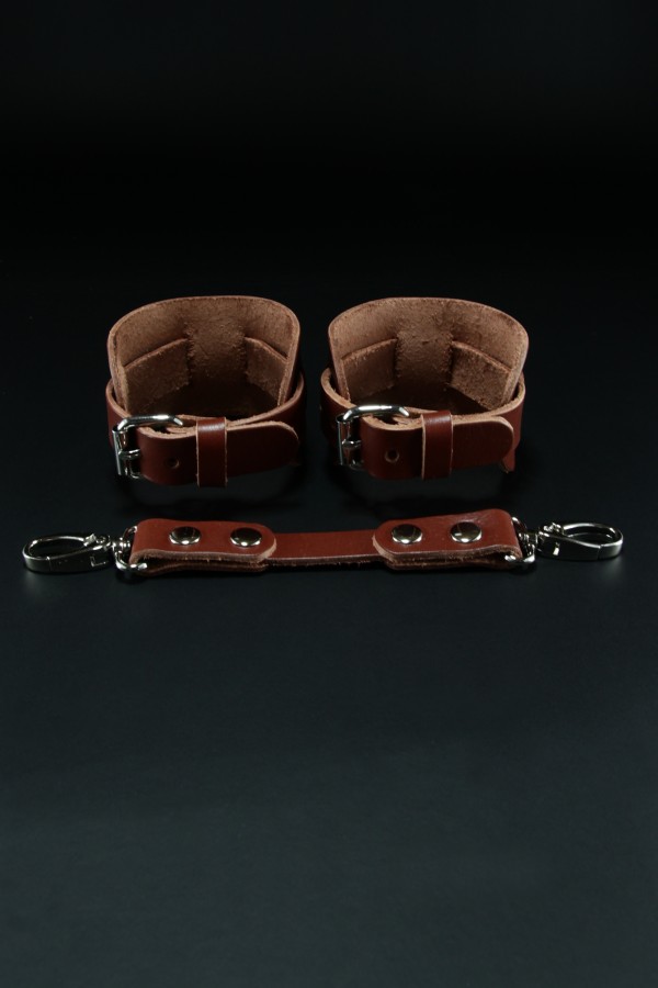 Erobee Hakiki Deri Ayak Kelepçesi | Özel Tasarım Ankle Cuff Between Serisi - Taba Erobee Hakiki Deri Ayak Kelepçesi | Özel Tasarım Ankle Cuff Between Serisi - Taba